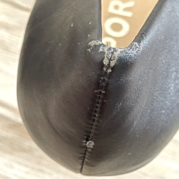 Report Black Heels with Elegant Design - Picture 6 of 9